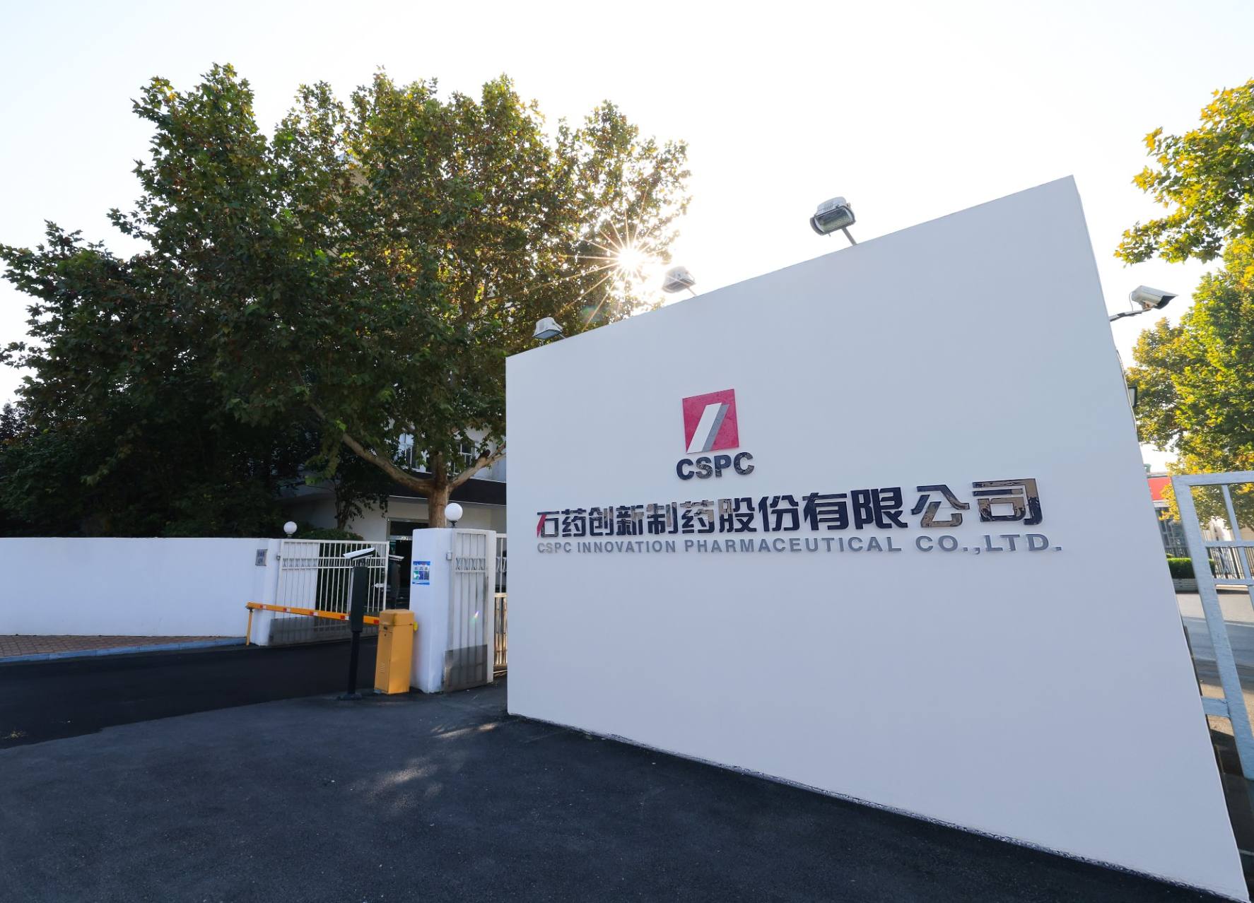 17628400311080974881776_1281